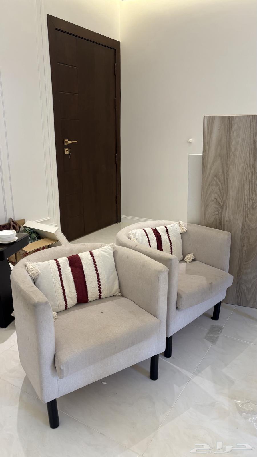 Two single chairs64539896697345111