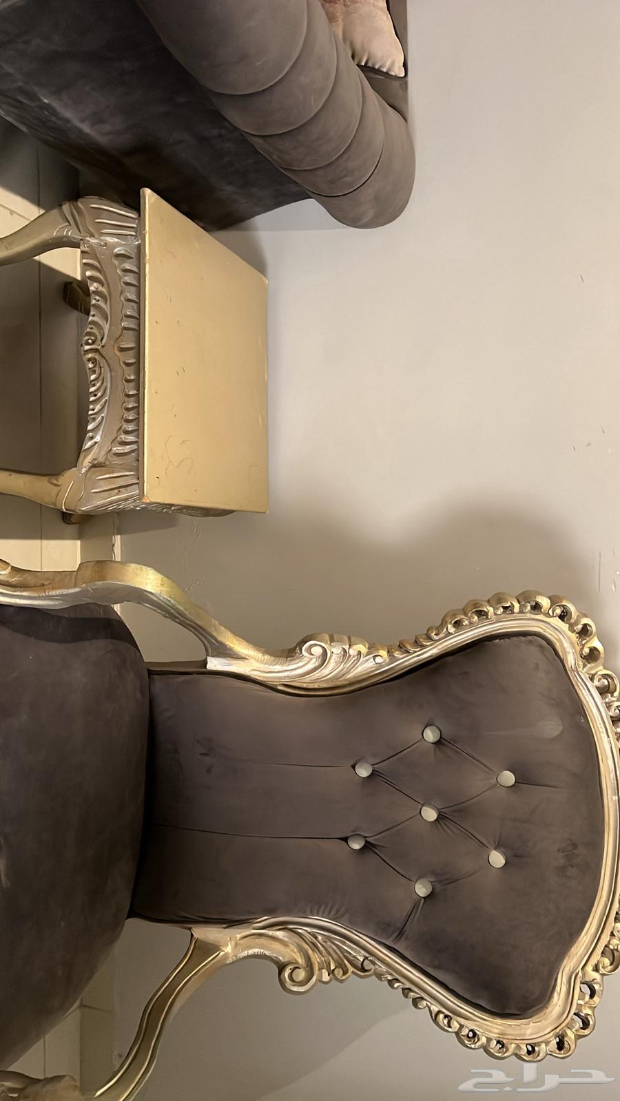 Complete living room set with two tables, only 1000 riyals64537770496769114