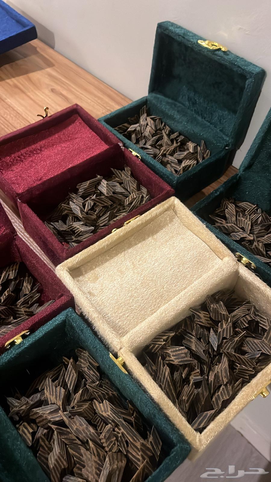 ثمن وقية من العود التايقر64535027515779113