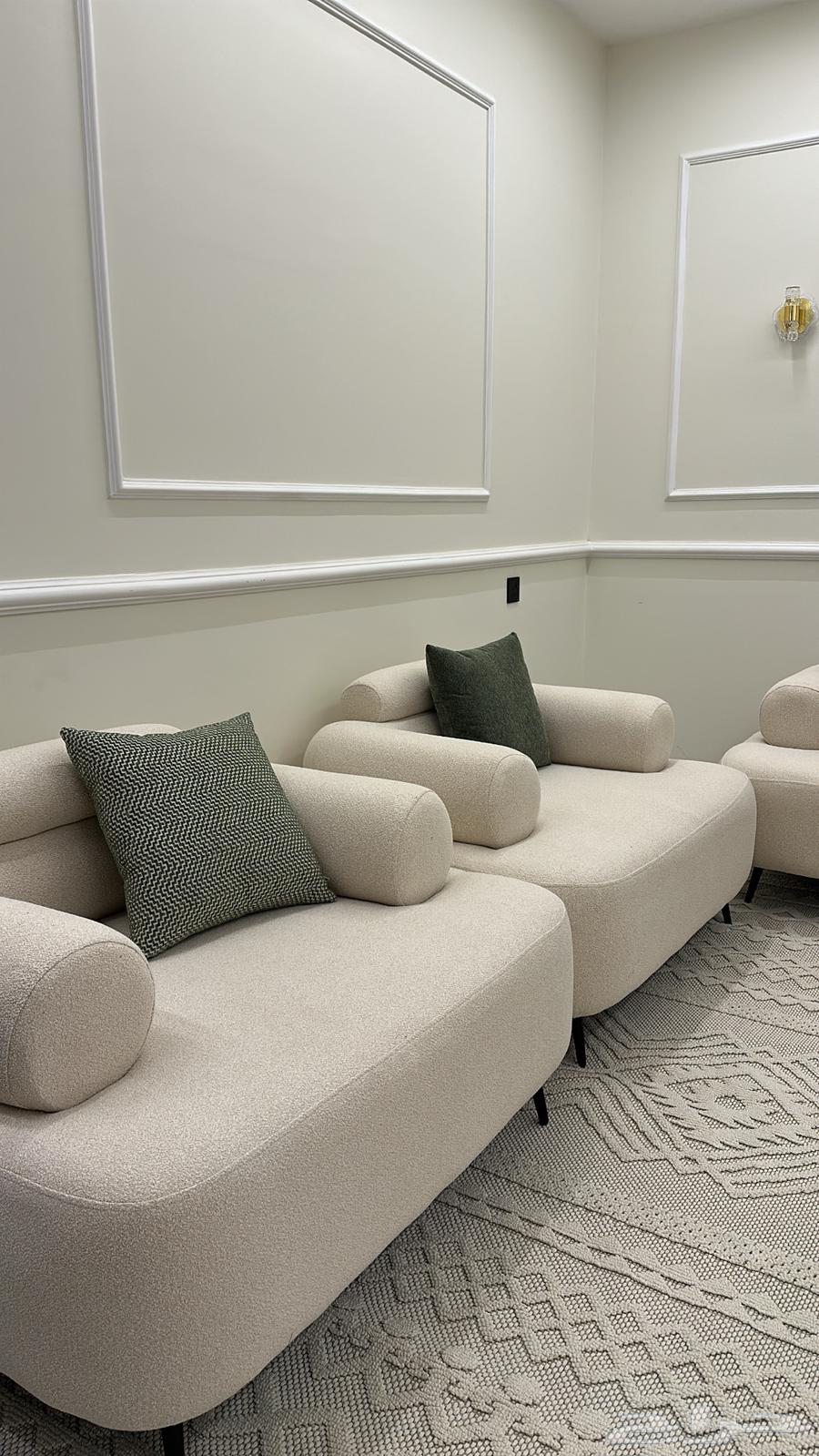 كنبتين للبيع جديده ماناسبت صالتي64535555277441110