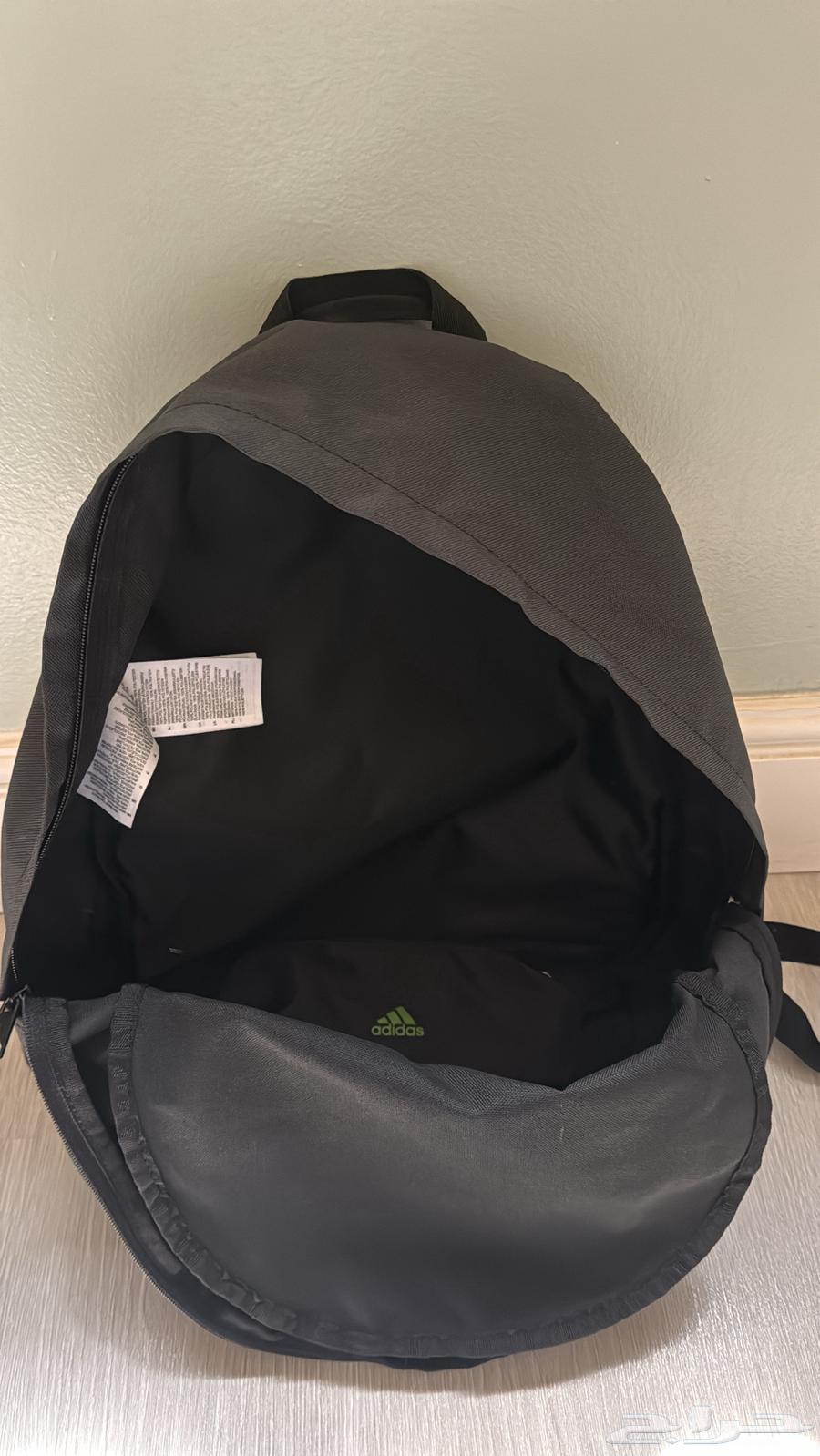حقيبة أديداس الأصلية ظهر للبيع64538834596481112