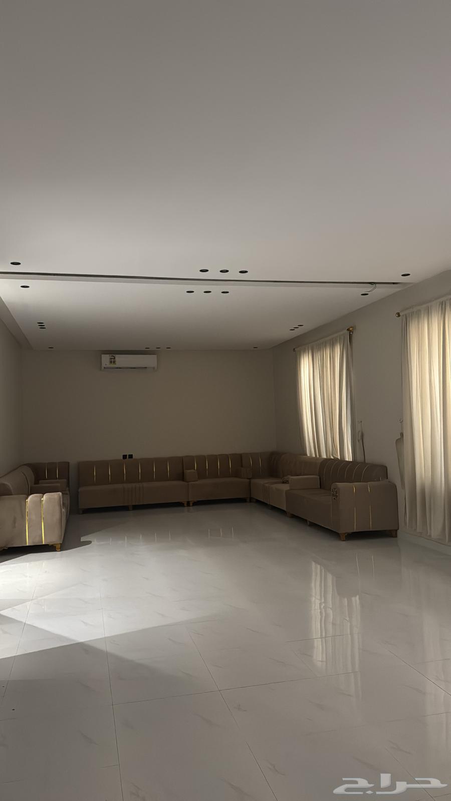 Sofa for a hall connected 11 to 14 persons with external star shade not installed64539882422657111