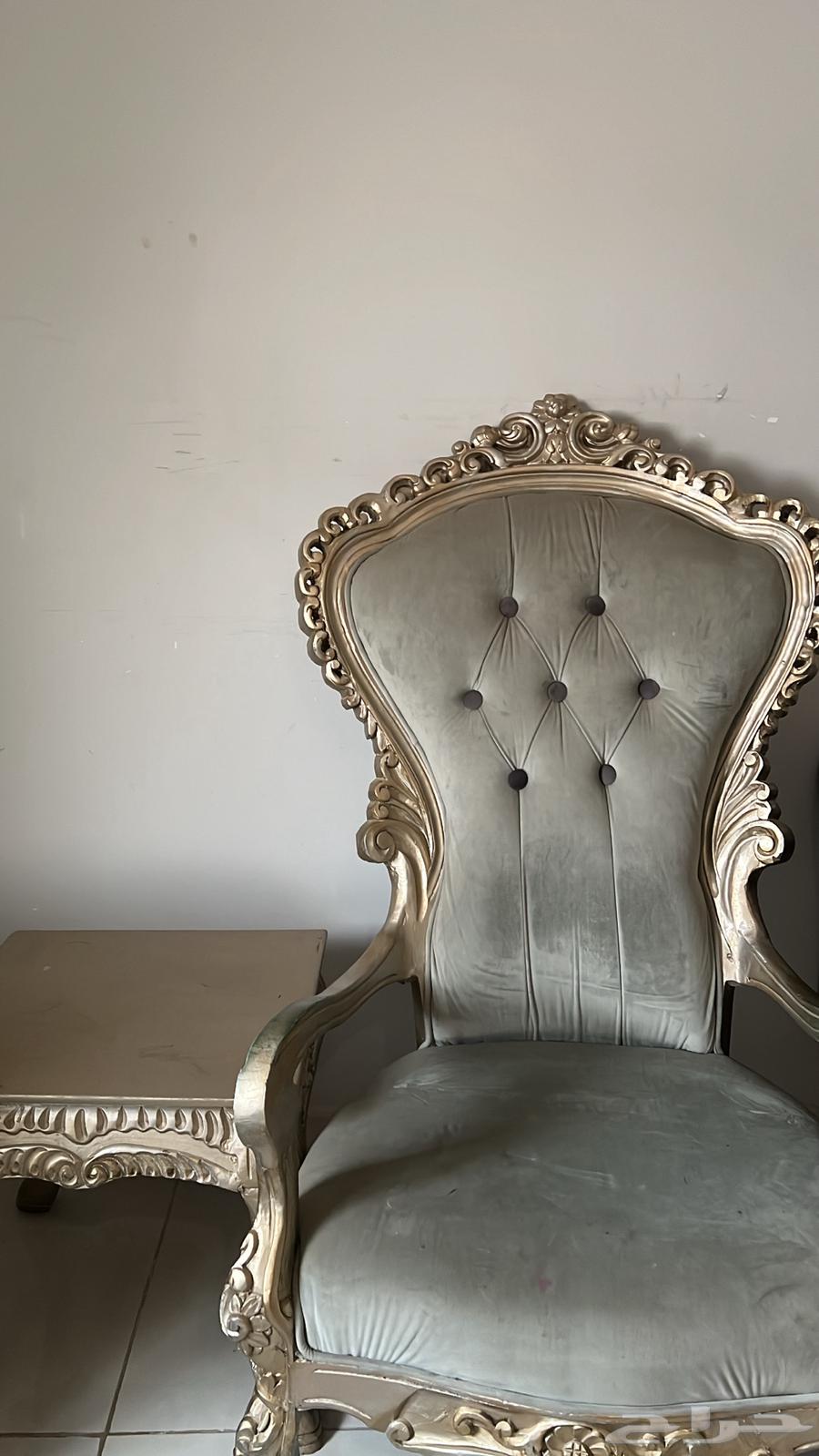 Complete living room set with two tables, only 1000 riyals64537770496769113