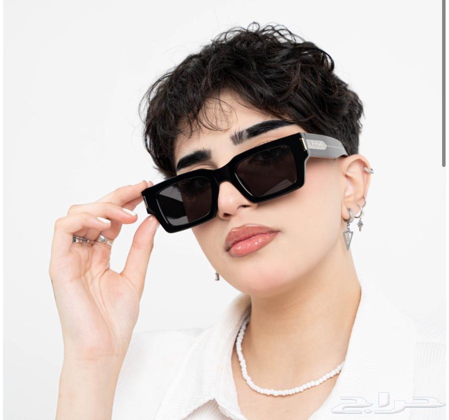 مشروع جاهز متجر نظارات للبيع بالكامل مع ملحقاته64539016226050111