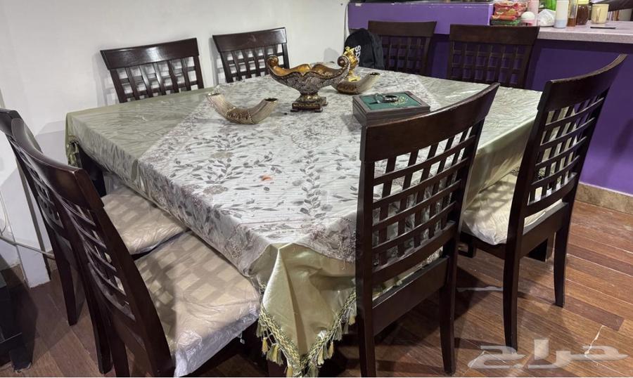 Dining table with eight chairs64540580886530110