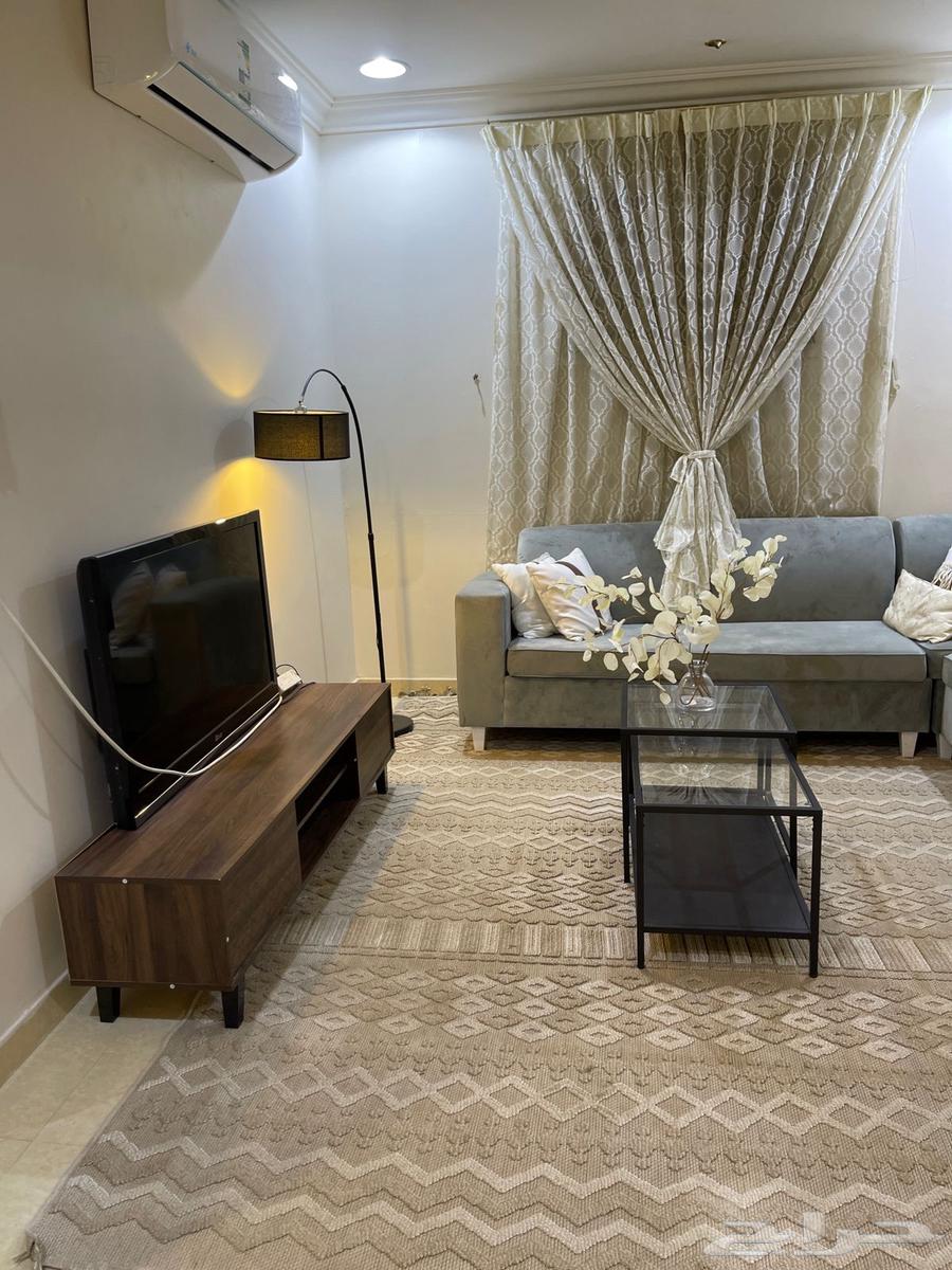 Complete living room furniture (sofas, cushions, and tables)64539613543554110