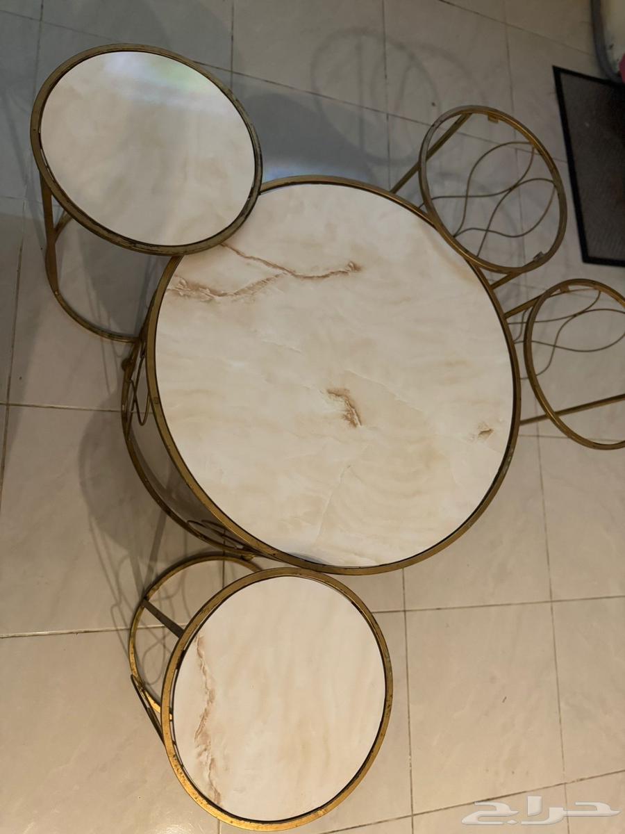 I had a sofa and a service table64540978718721110