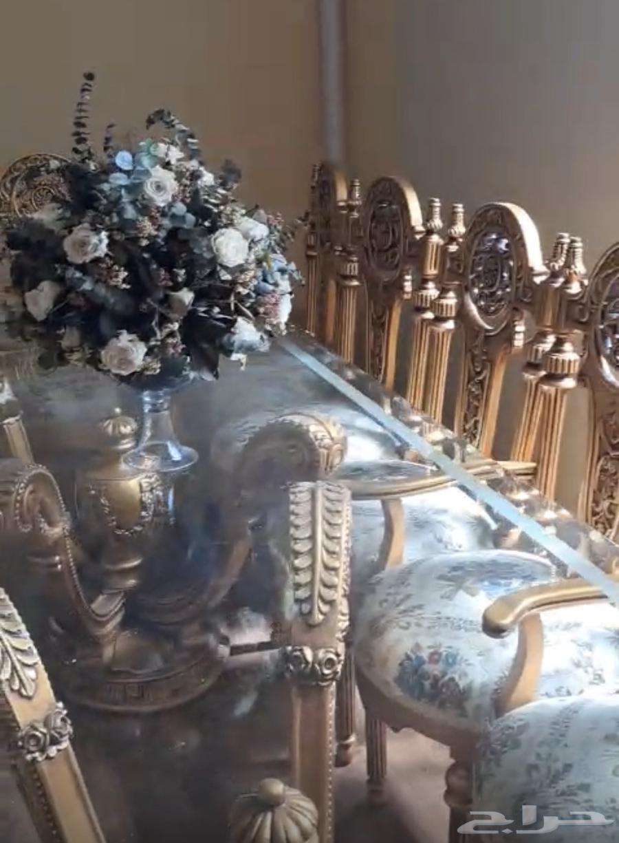 طاوله طعام فخم جديد انتيك64537379945985111