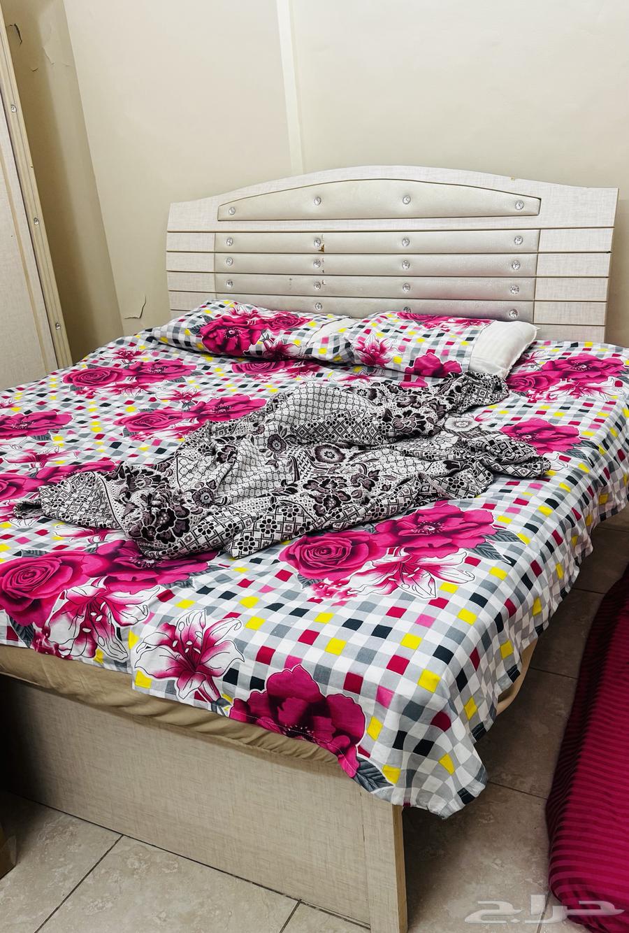 غرفة نوم سرير بدون مرتبه حالتها جيده64542500855297111