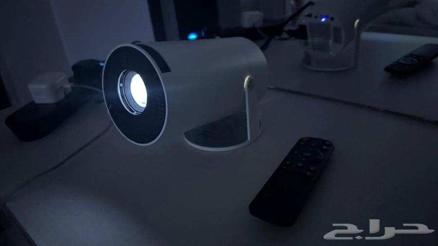 بروجكتر وشاشة بروجكتر للبيع64541650984321111