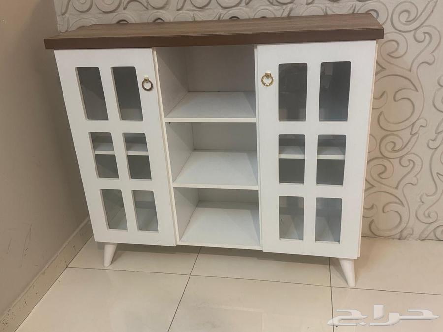 A clean table (dresser) that has not been used on Haraj64539910486914112
