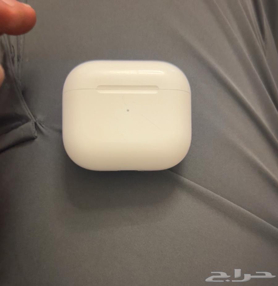 سماعة ايربودز الجيل الثالث اصلية من شركة آبل عالسوم64528393987075114
