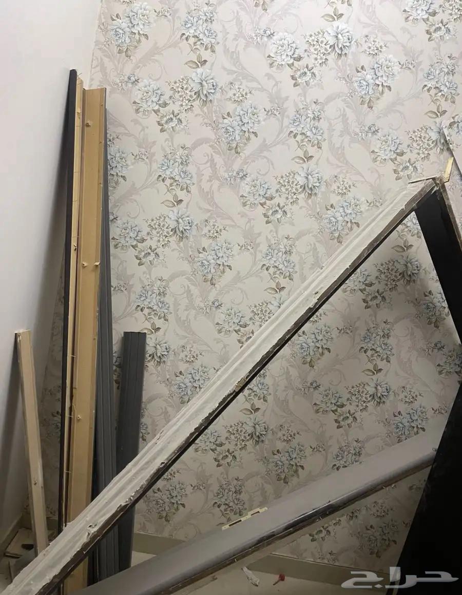 باب خشب شبه جديد جوده عاليه64524362897026111