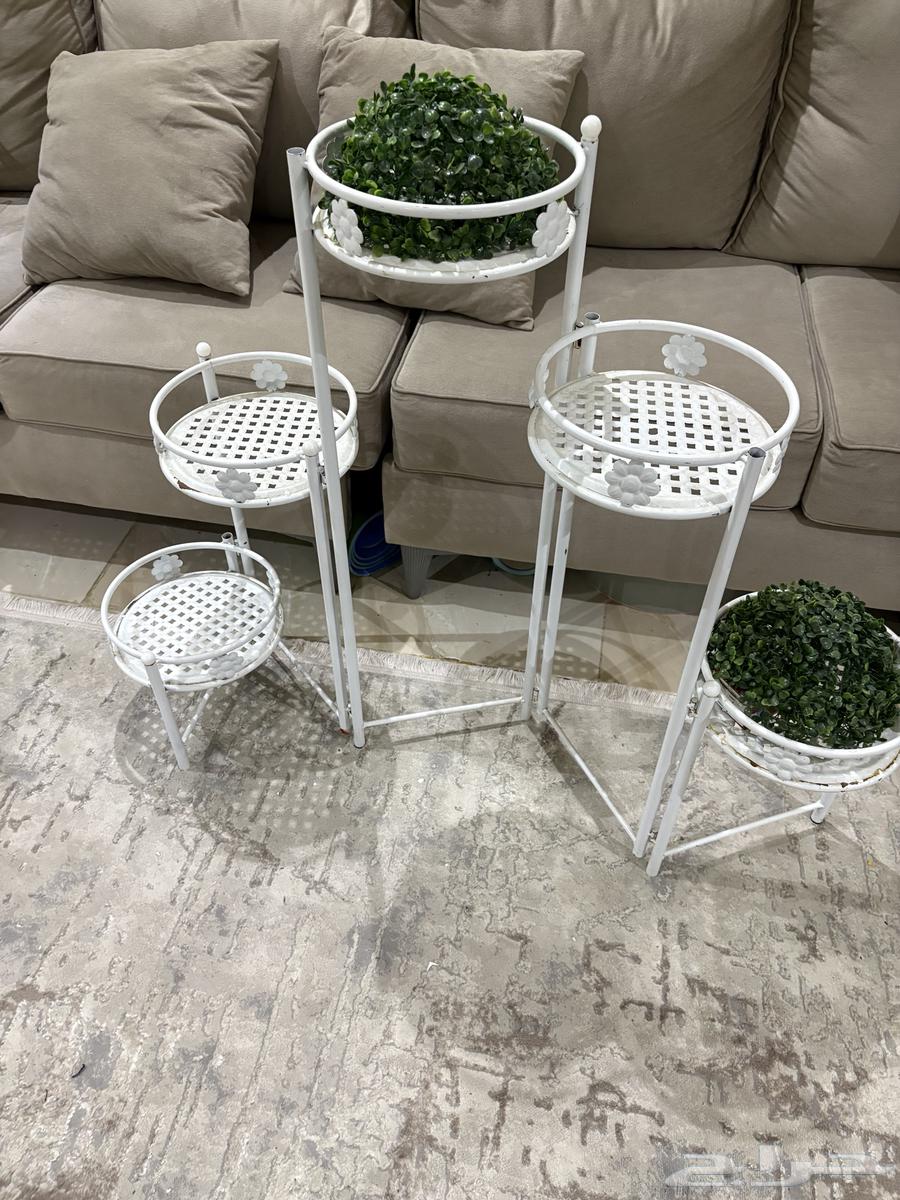 Expandable decor64537546756097110