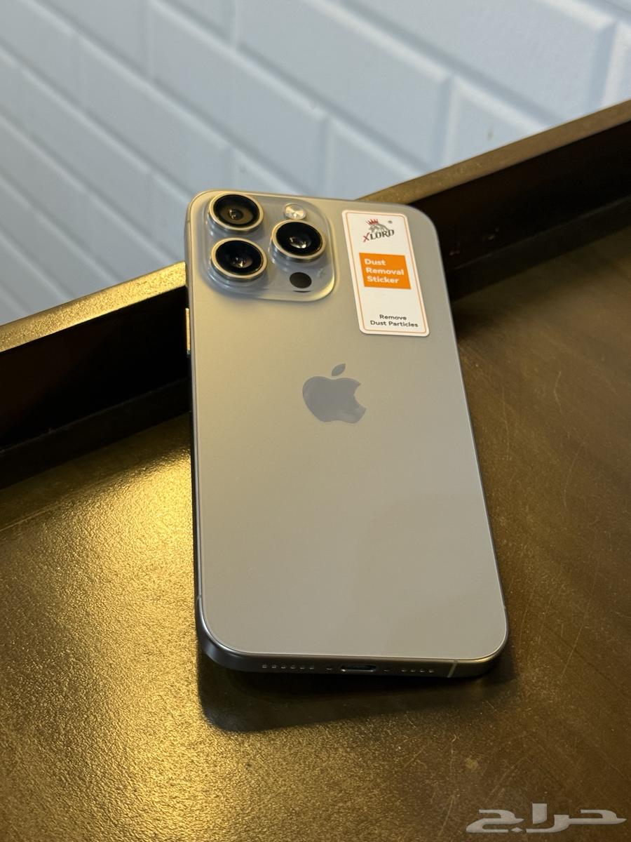 New 15 Pro Max phone in box, no scratches and as per condition64543309059714110