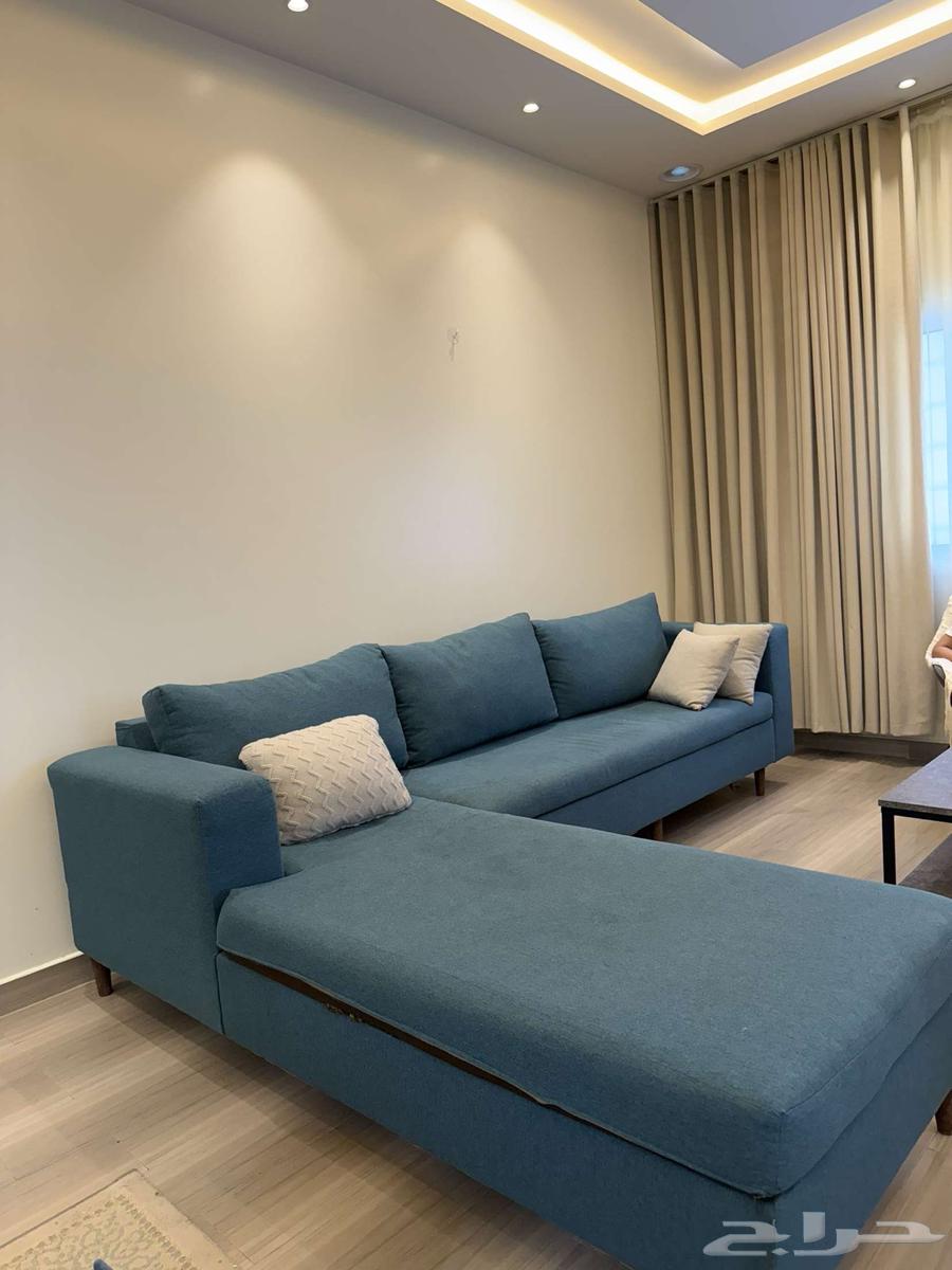 Clean L-shaped sofa, used for only one year64540110405762110