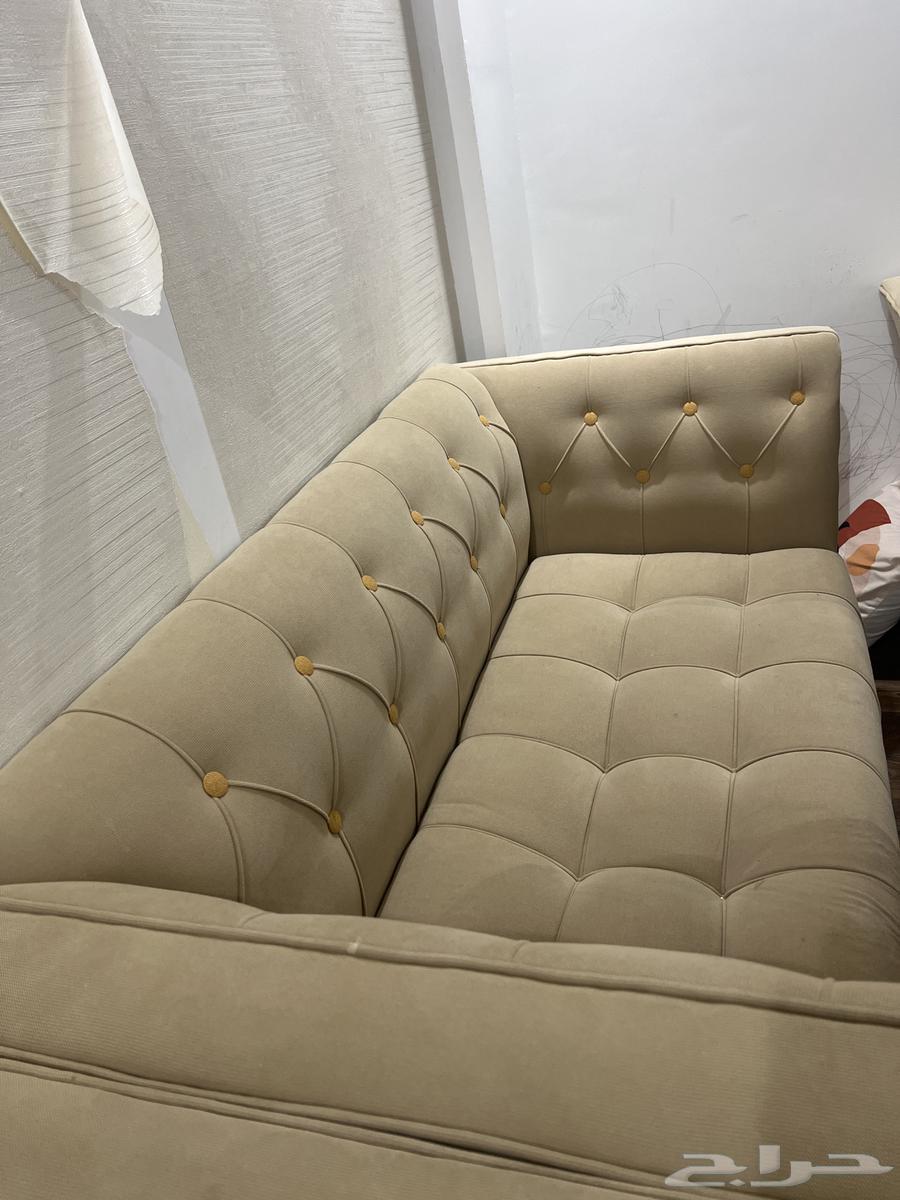 ثلاث قطع كنب للبيع الكنبه الطويله احدى الارجل مثل ماهي واضح64540893477122112