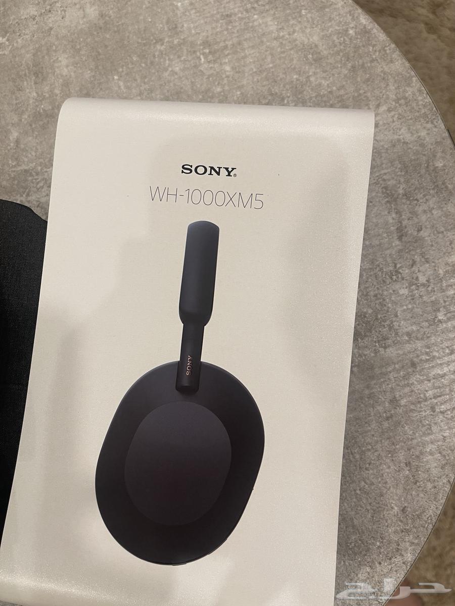 Sony earphone, my new brother's used one I bought from Jarir64538890120067111