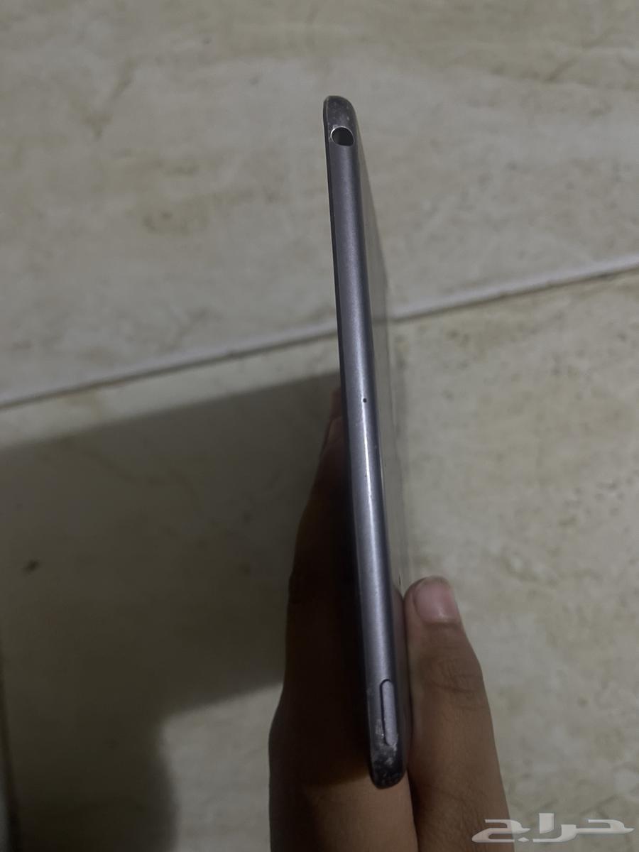 iPad Mini 5 disassembled with screen and battery64535723005441113