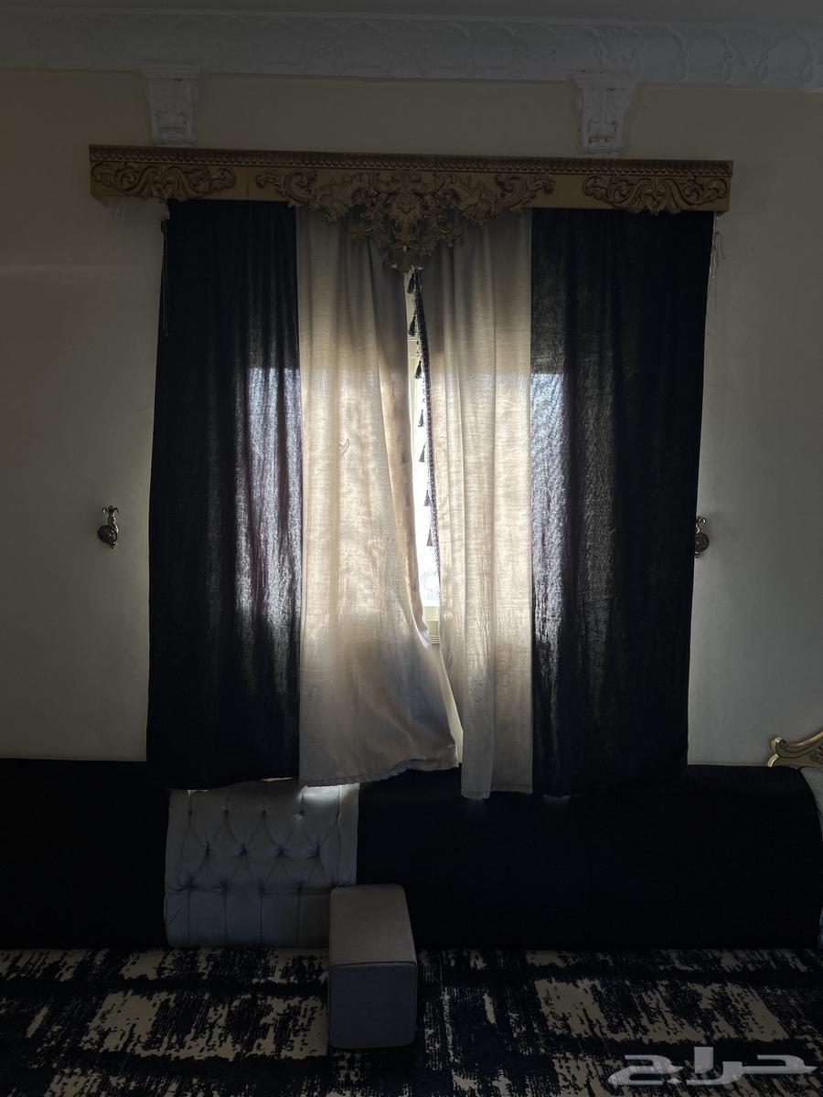 مجلس كامل للبيع جديد 3 ستائر و3 ثريات و مساند ومراكي64539754051842114