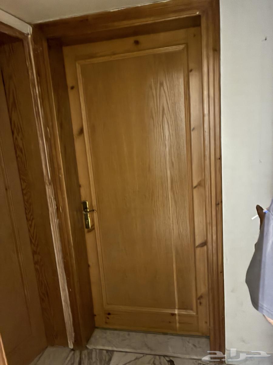 أبواب خشب  باب حديد خارجي  ستاند شور جميعها بحاله ممتازه64536753500161114