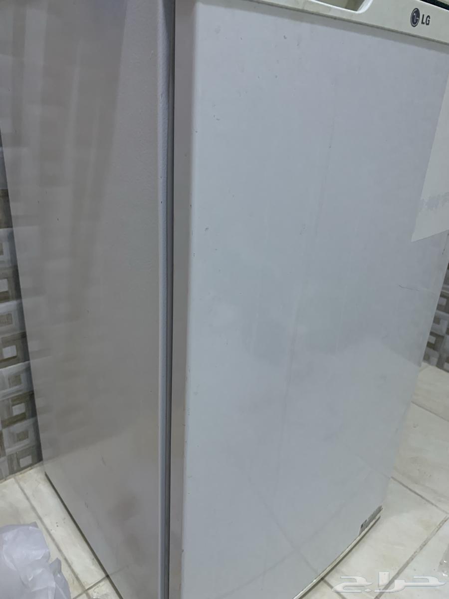ثلاجه صغيره حق غرفه شبه جديدهLG64538570695427110
