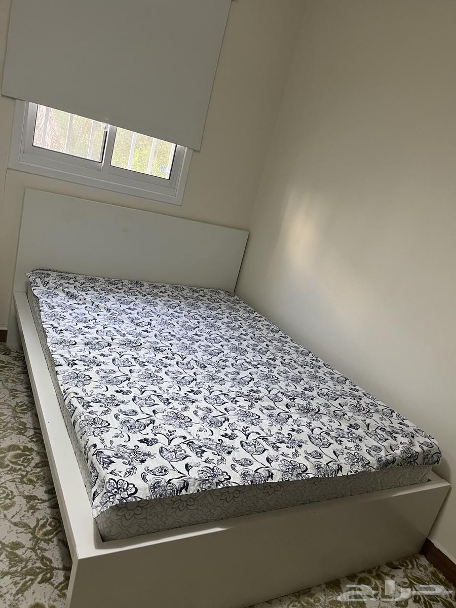 سرير ايكيا أبيض مقاس 140 200 شبه جديد64540723040897110