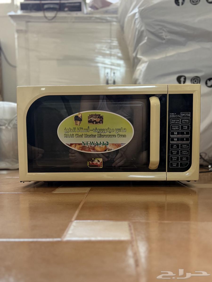 Microwave at an attractive price, almost new64539230680065110