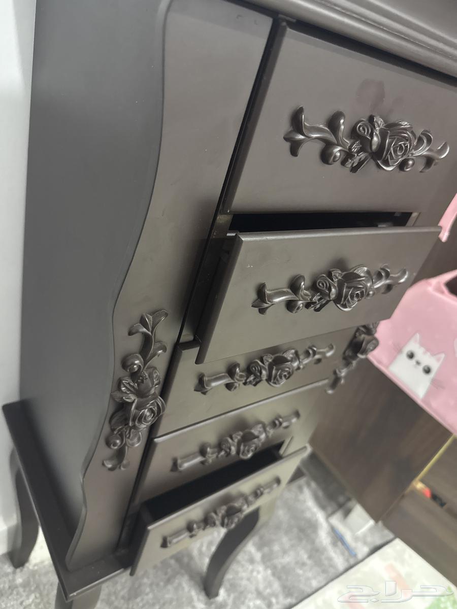 Dark brown 5-drawer accessory cabinet in good condition64537017033090113