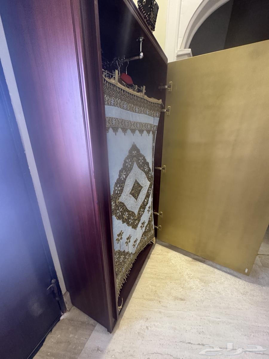 دولاب سجادات صلاة64538204418305114