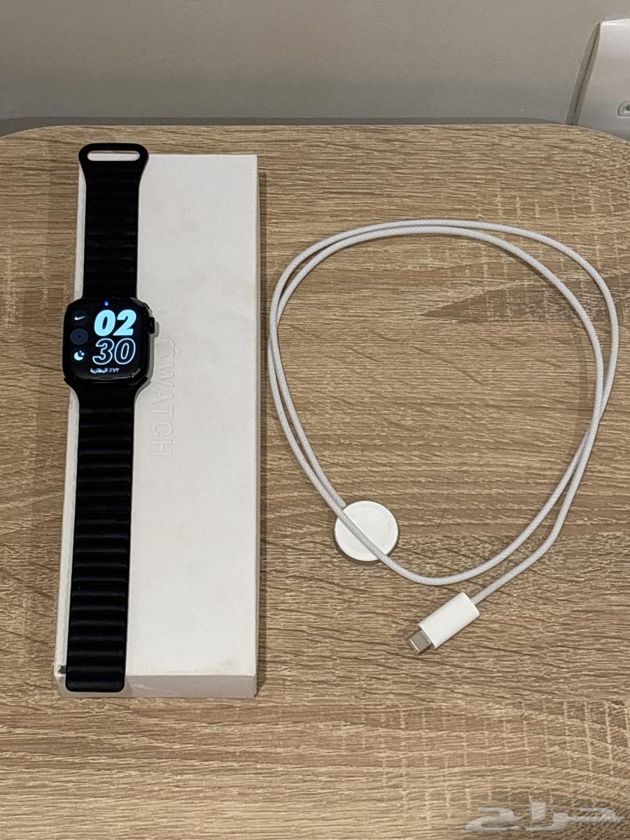 ساعة ابل الاصدار 10 GPS مقاس 42 لون اسود64535708855809110