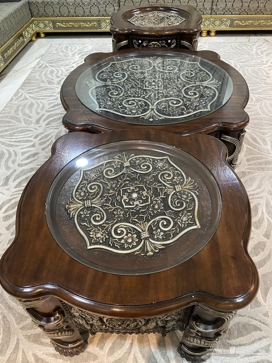 ثلاث طاولات خشب بني64542771636354110