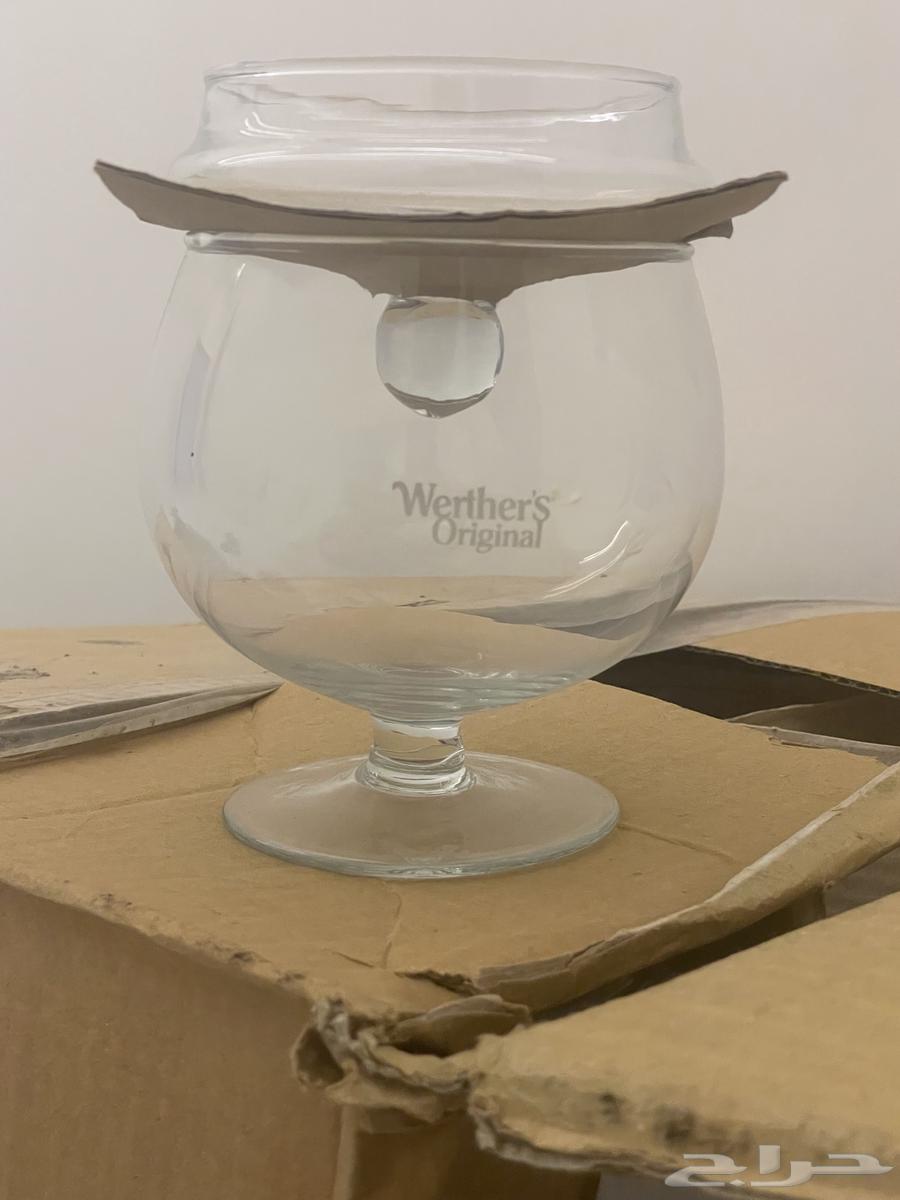 كميات كبيرة جدا من صحون التقديم و زبدية بغطاء قزاز اكثر64538162404354110