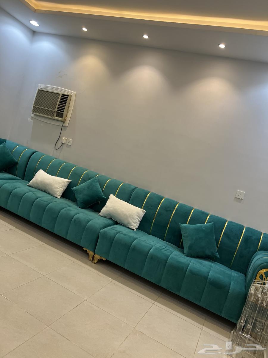 Clean connected sofa for sale, reason is urgent relocation outside the area64543026392449111