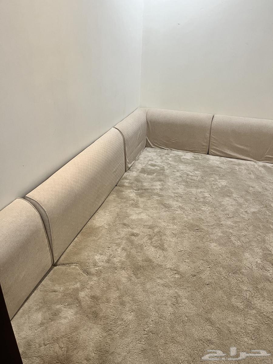 مساند ارضية للبيع64535055940481110