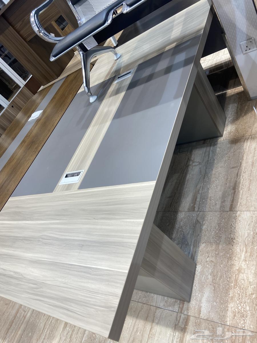 Meeting table with chairs available in all sizes64536362448771113