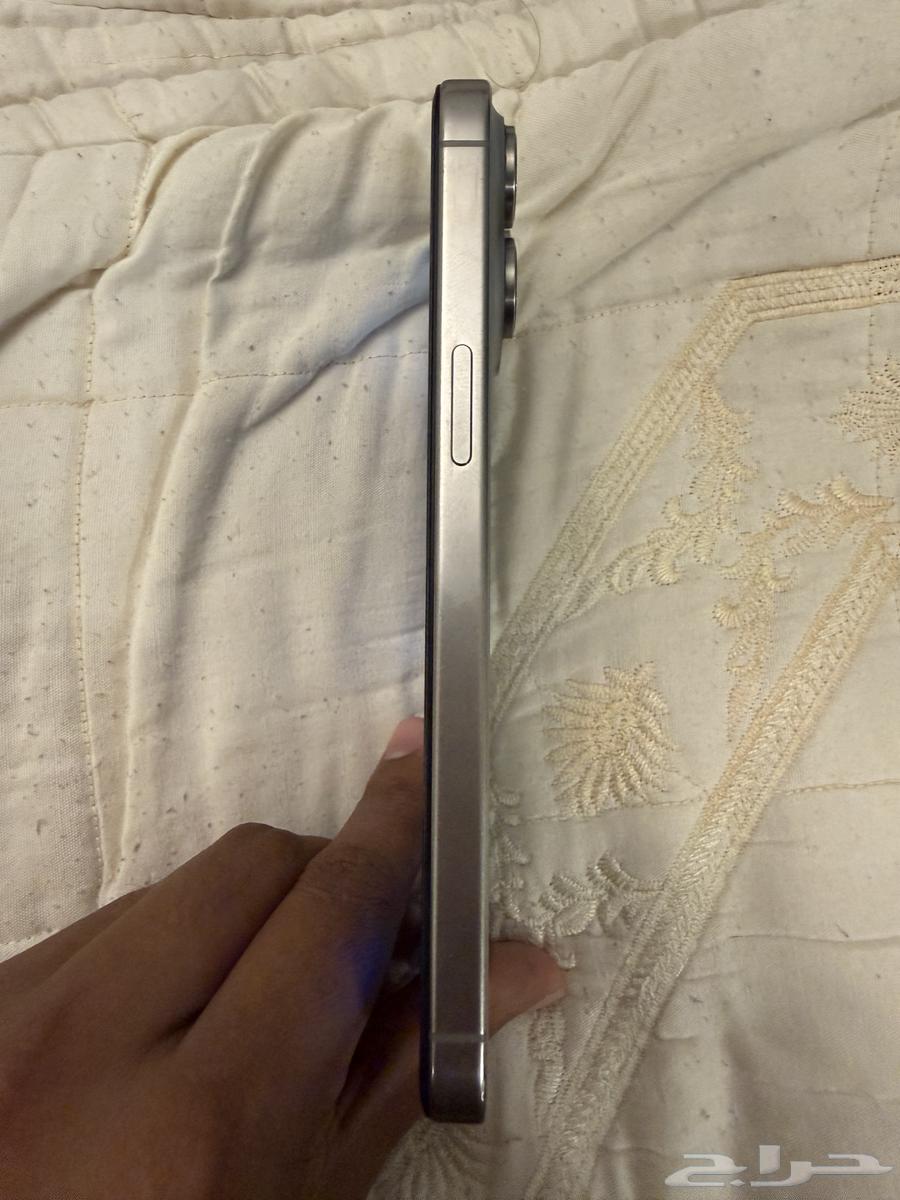 للبيع ايفون 15 برو ماكس 25664539429101185111