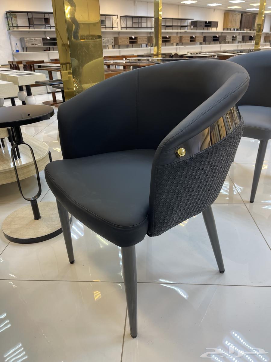 Single chairs for dining tables or coffee shops64542743306242114