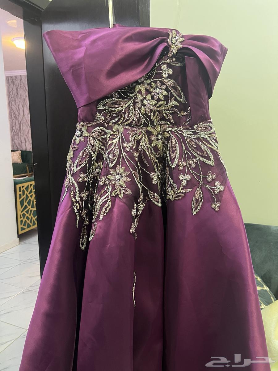 لبسه وحده اخته ب 500 وابغى فيه 400 او 35064543139370498110