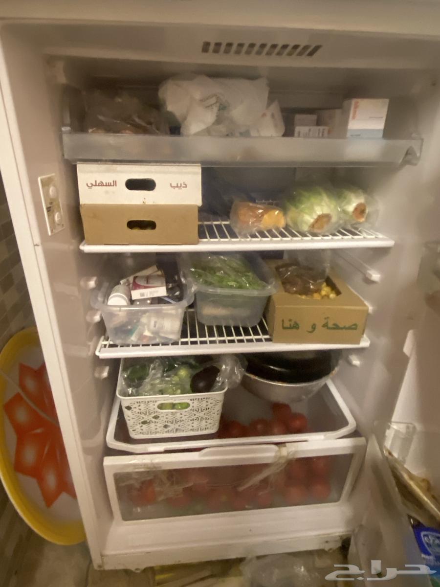 ثلاجه هتاشي جميله جدا ونظيفه خاله من المخوش والظربات تبريد64541165348481110
