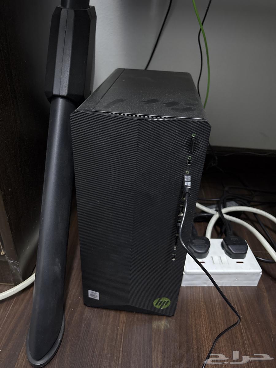 PC for sale with monitor and table64535624679041111