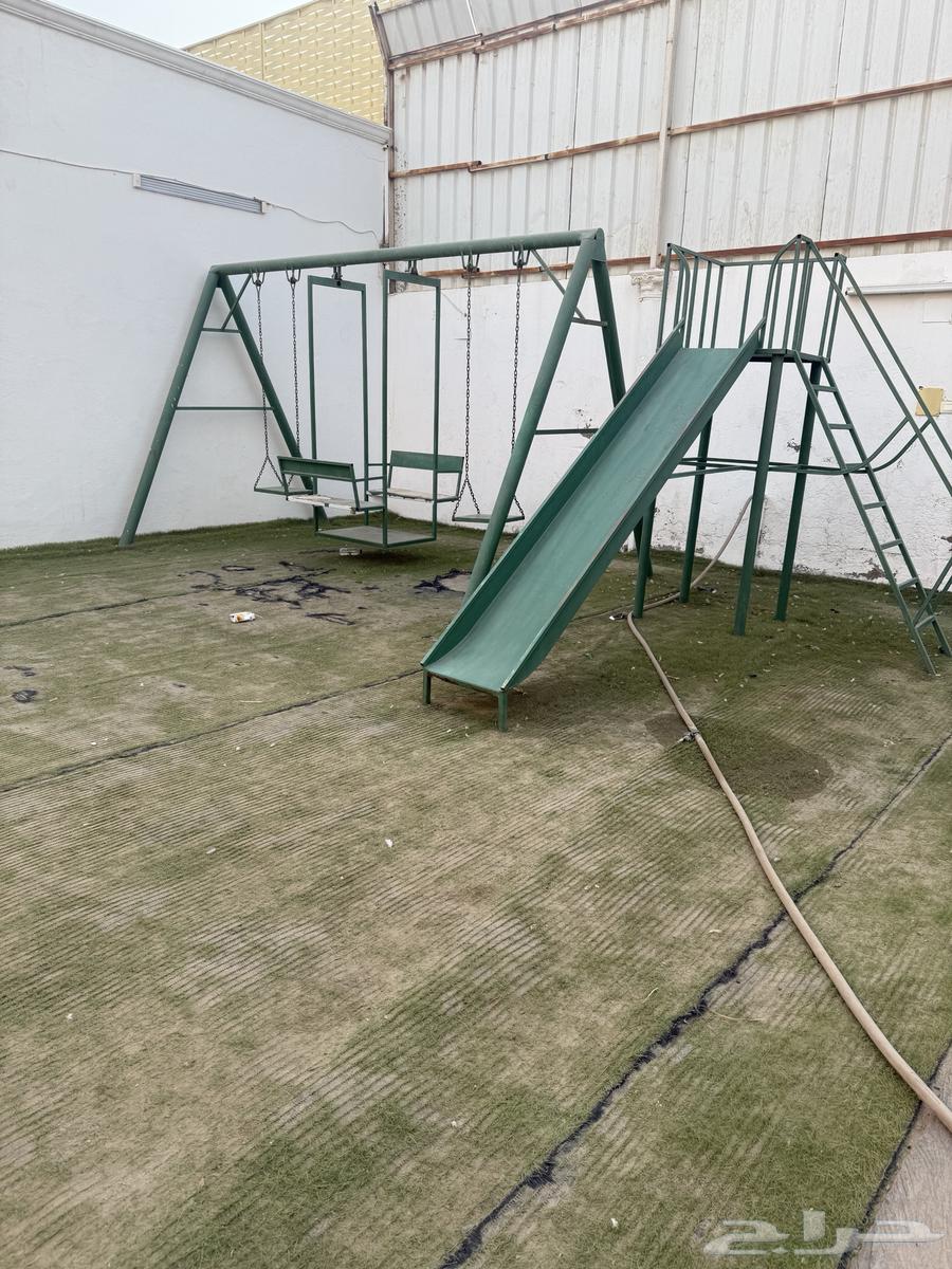 Racks and shelves for sale, in good condition64541335775235110