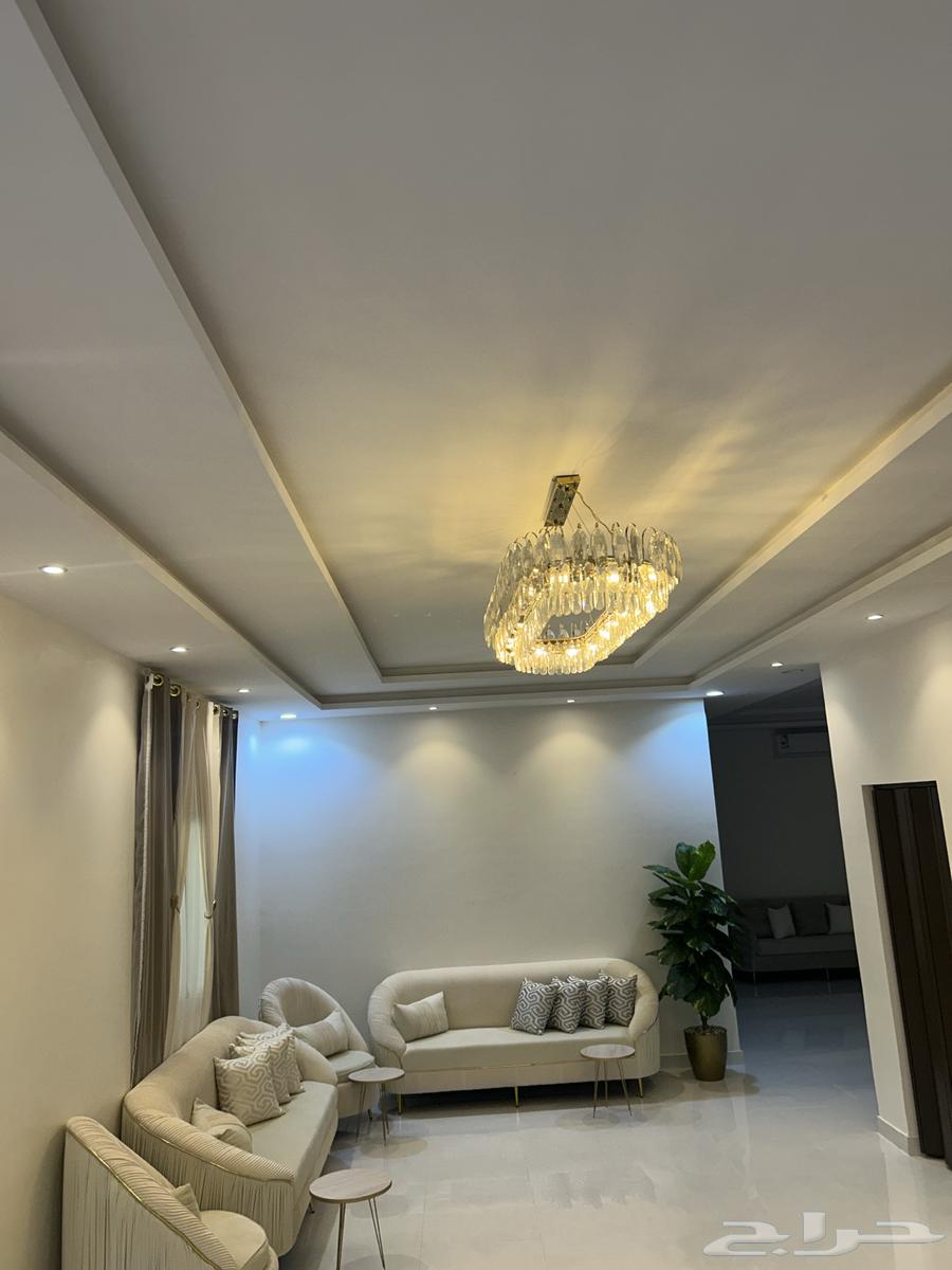 ثريا نظيف وجديد للبيع64537728633346112