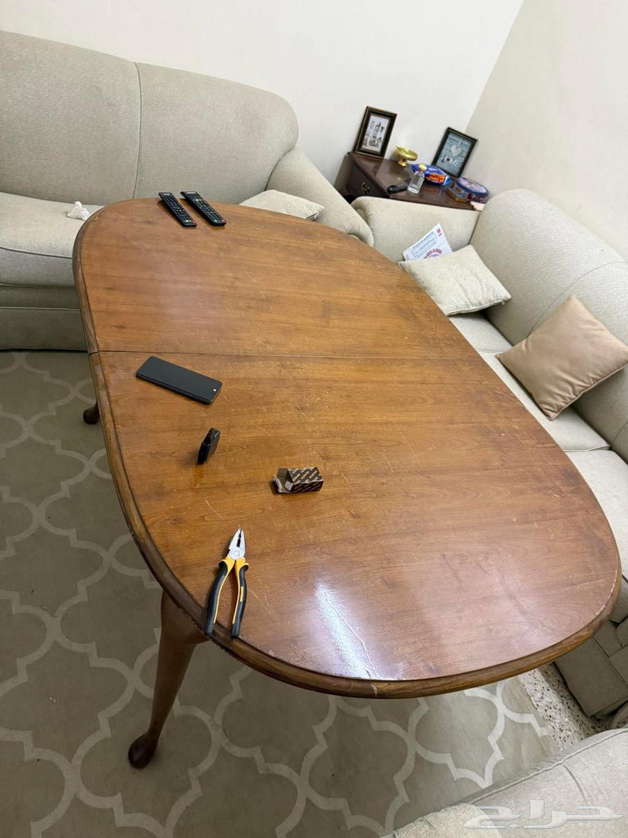 Gas stove and dining table with 6 chairs and a large mattress64543125326083111