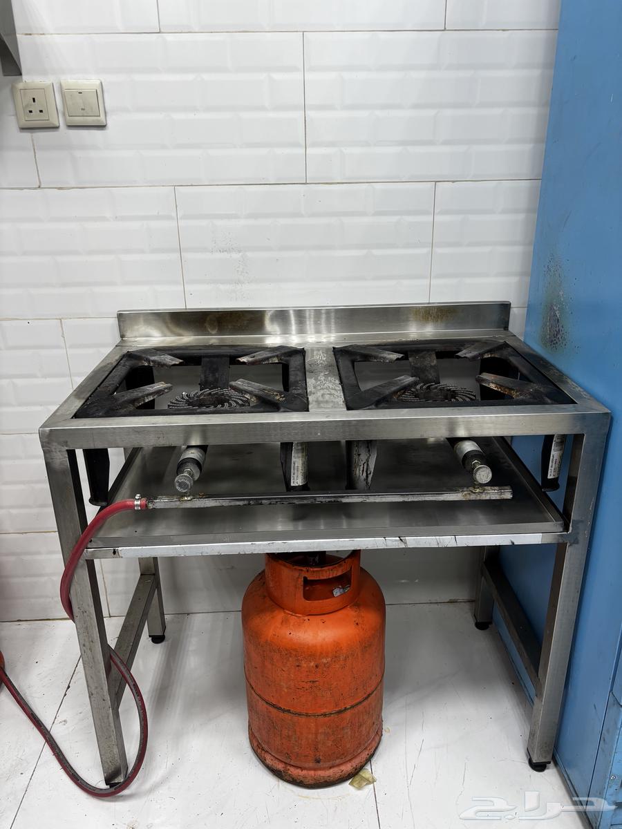 يوجد أغراض لمطعم كاملة للبيع64537114389635110