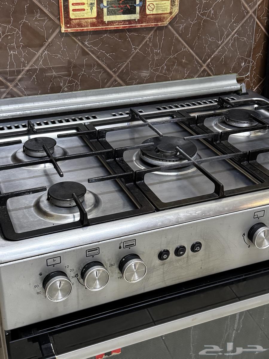 فرن بحاله جيده نظيف64538246849793111