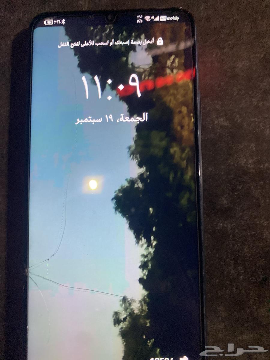 جوال هواوي نضيف بس الشاشه فيها كسر64543337532162113