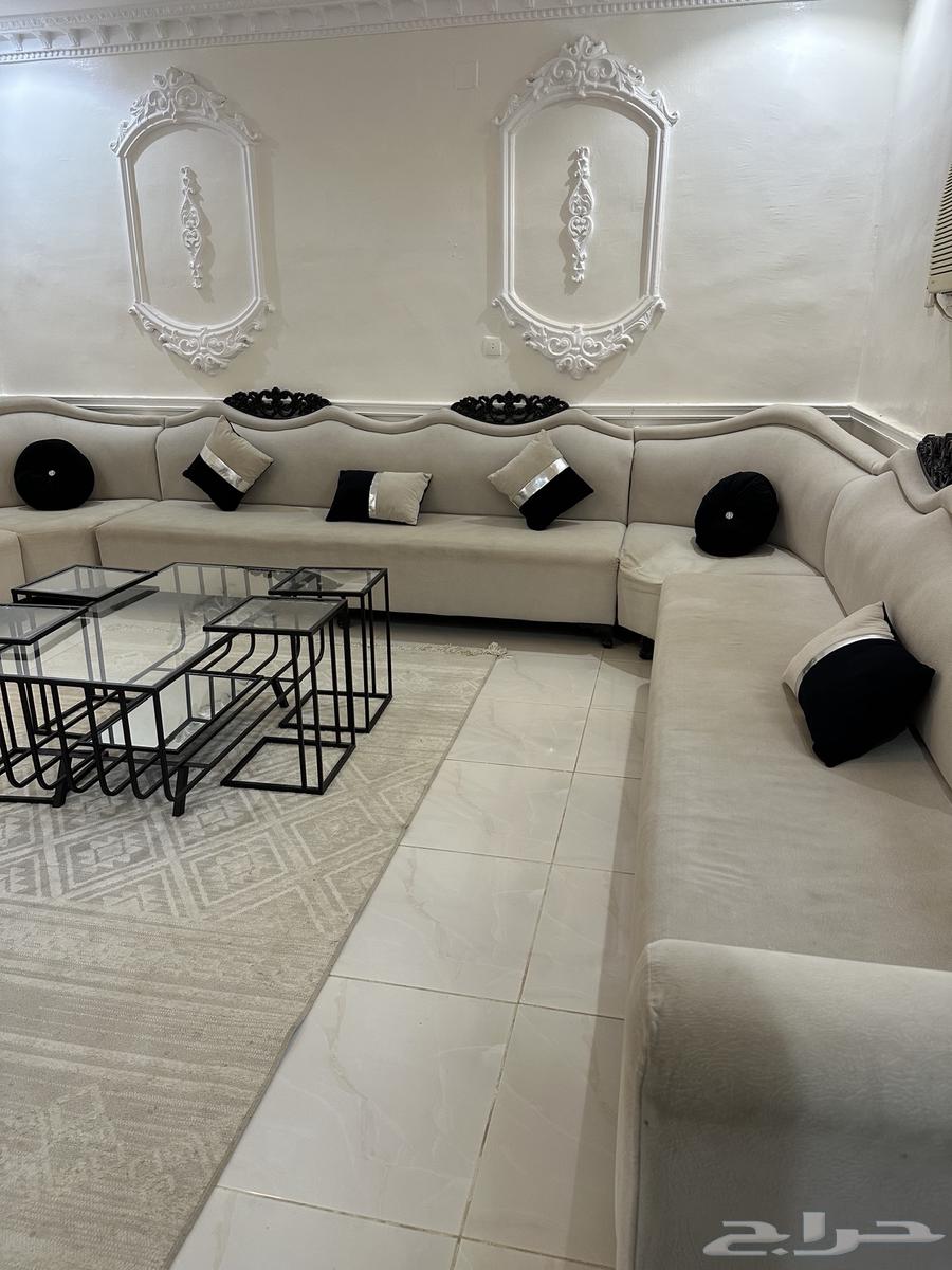 كنب جديد سبب اللبيع النقل من البيت مع الطاولات والزوليه64540467386755114