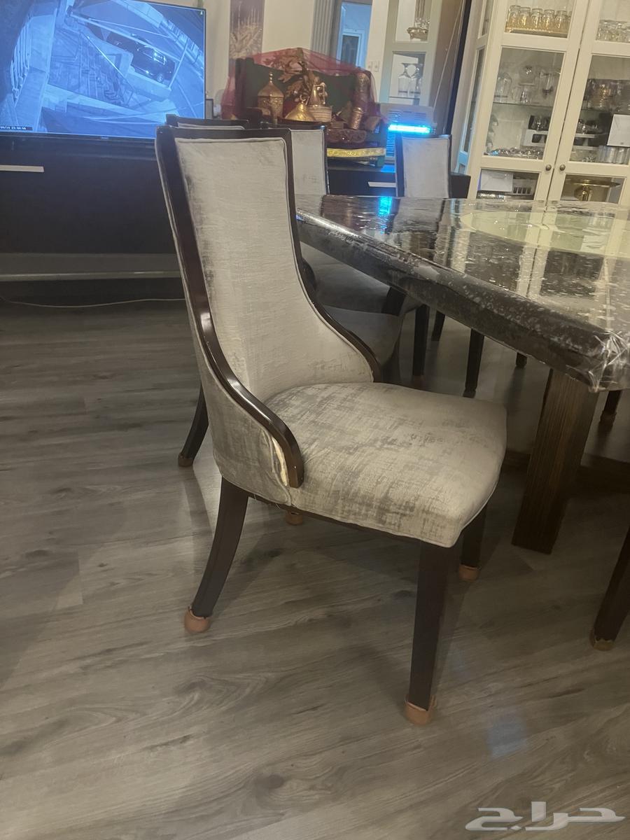 Square dining table64543577457154111