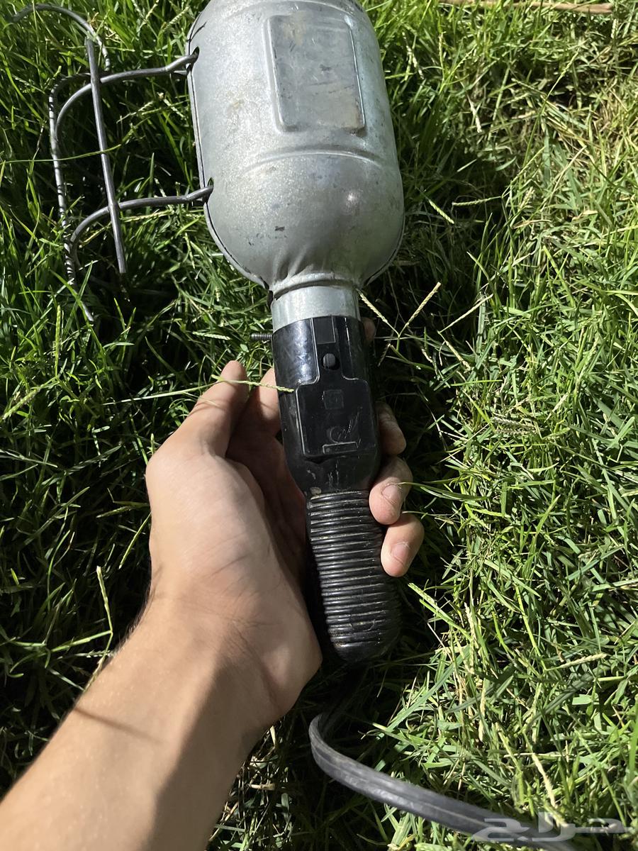 Lights .. powered by car battery suitable for sheds64541436020482111